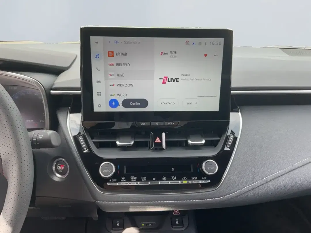 Toyota Corolla - Thumbnail 11