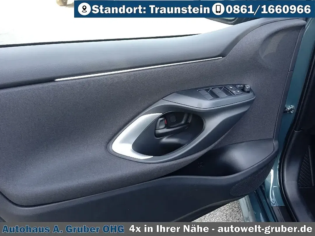 Mazda 2 - Thumbnail 12