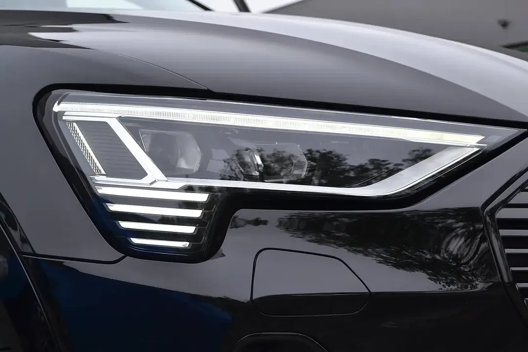 Audi Q8 e-tron - Thumbnail 28
