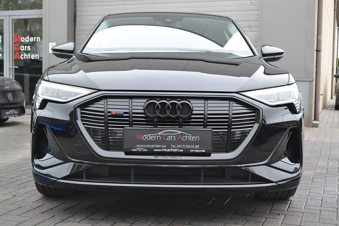 Audi Q8 e-tron - Thumbnail 4