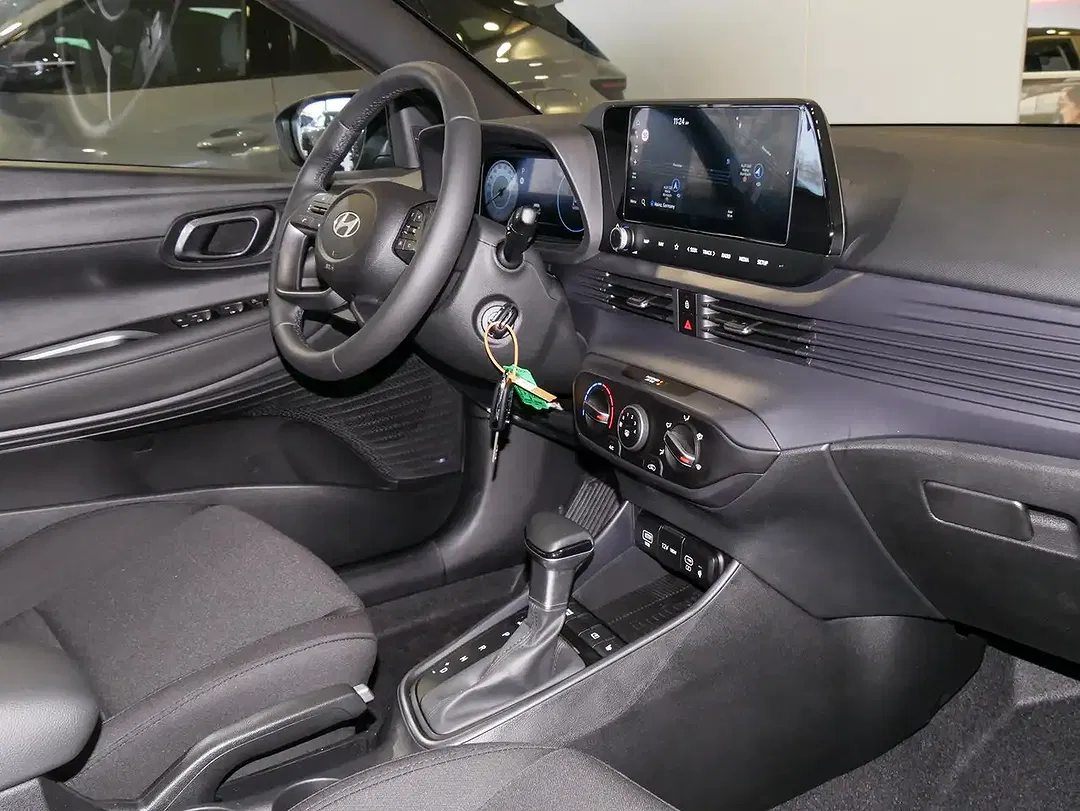 Hyundai i20 - Thumbnail 3