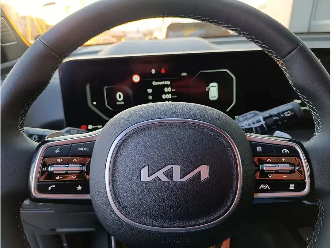 Kia Sorento - Thumbnail 10