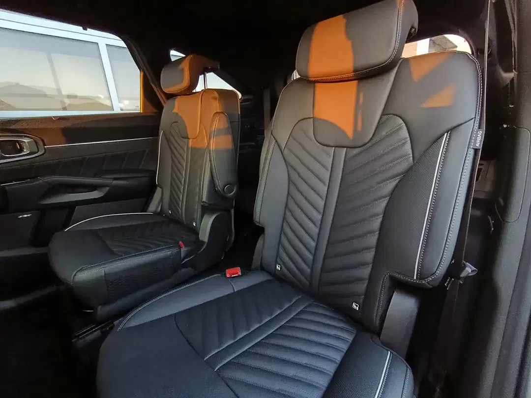 Kia Sorento - Thumbnail 8