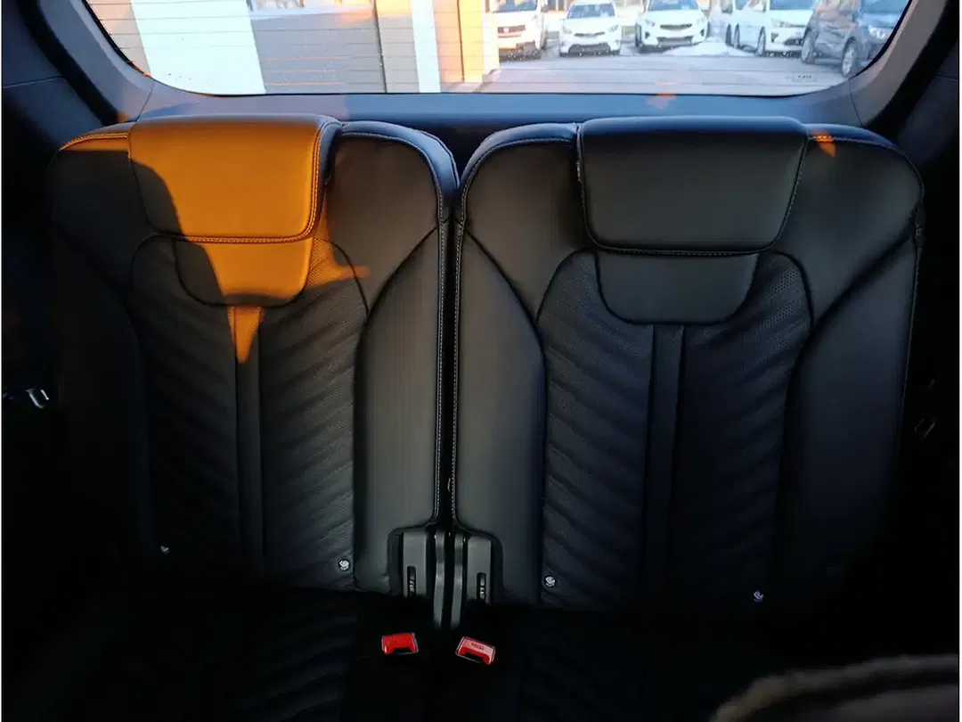 Kia Sorento - Thumbnail 9