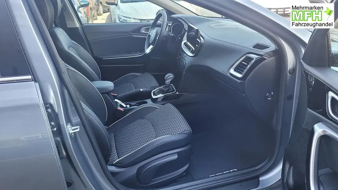 Kia Ceed / cee'd - Thumbnail 10