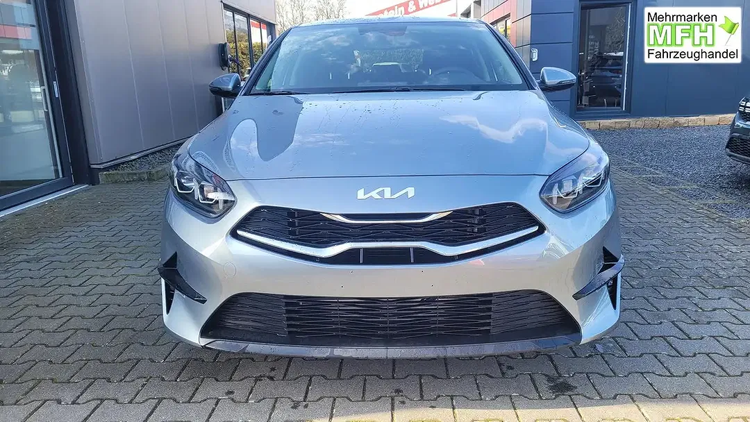 Kia Ceed / cee'd - Thumbnail 2
