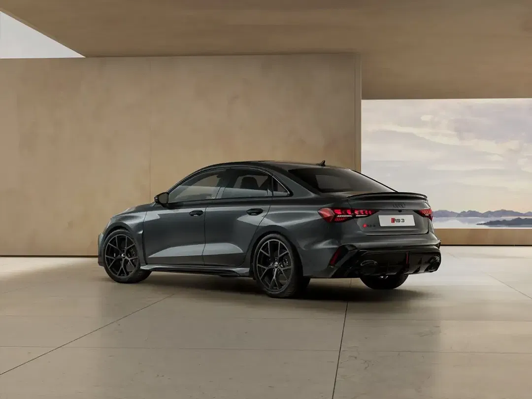 Audi RS3 - Thumbnail 5