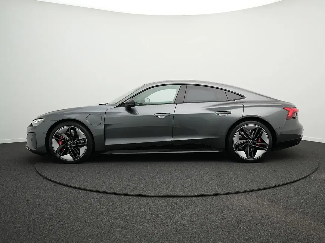 Audi RS e-tron GT - Thumbnail 9