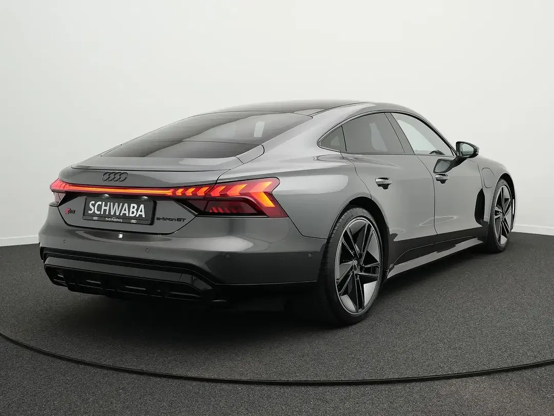 Audi RS e-tron GT - Thumbnail 2