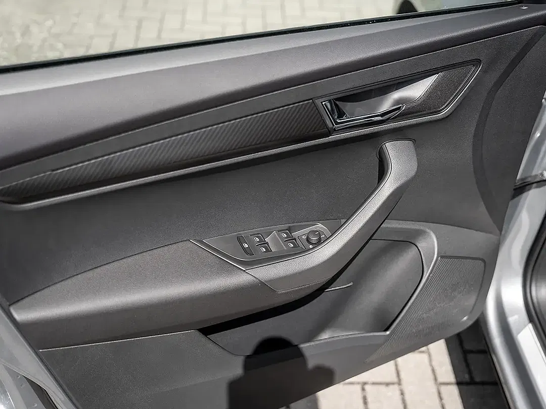 Skoda Karoq - Thumbnail 13