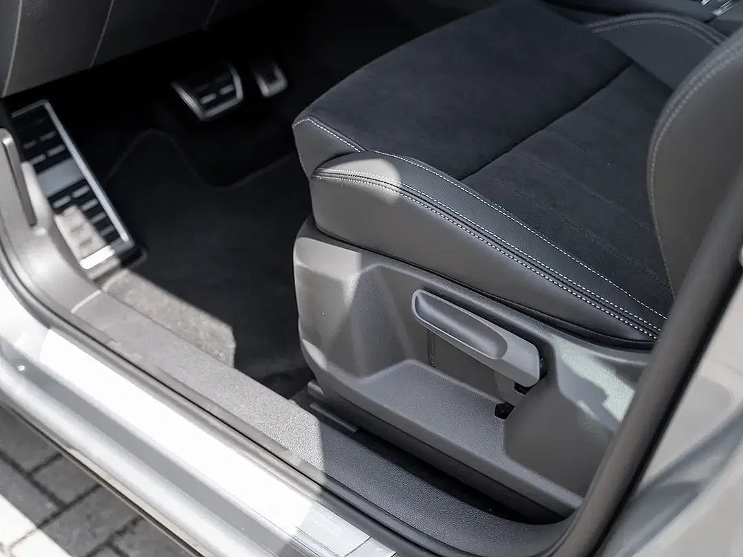 Skoda Karoq - Thumbnail 14