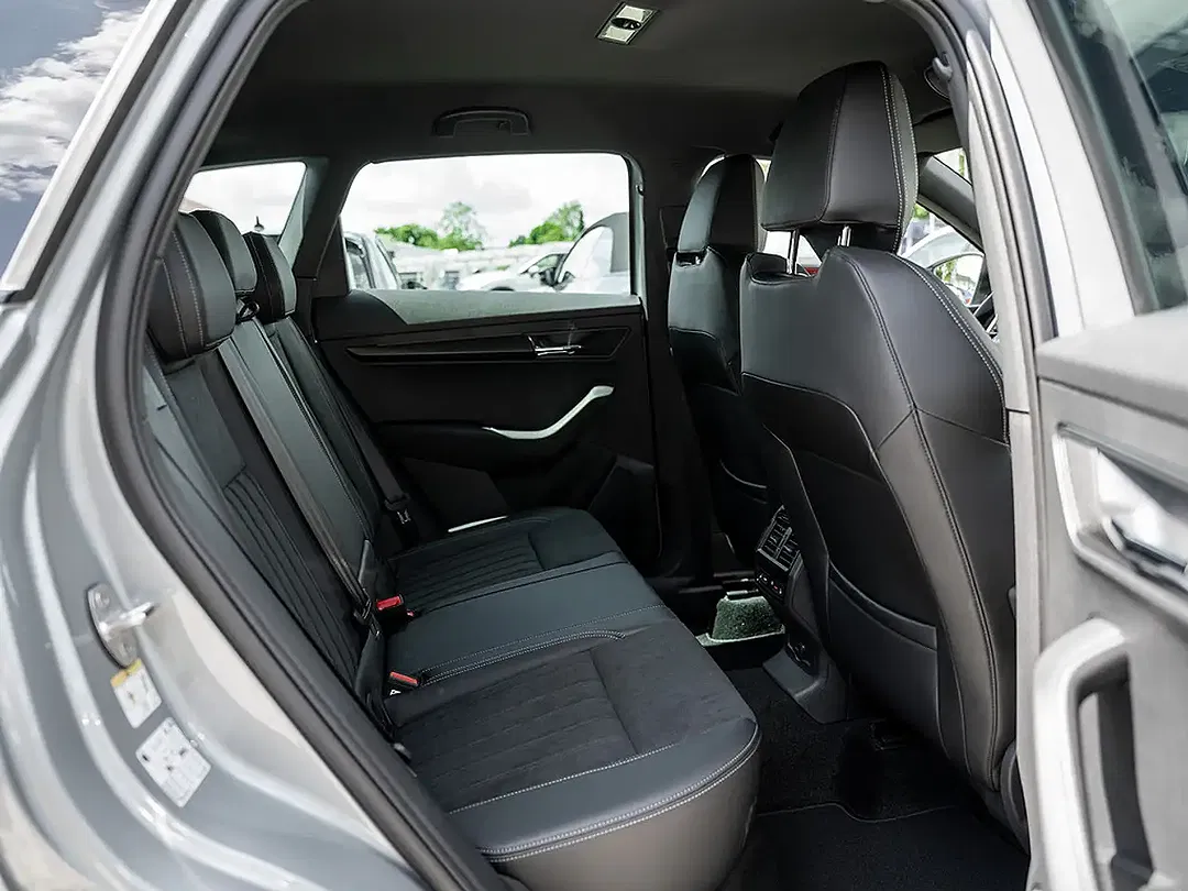 Skoda Karoq - Thumbnail 4