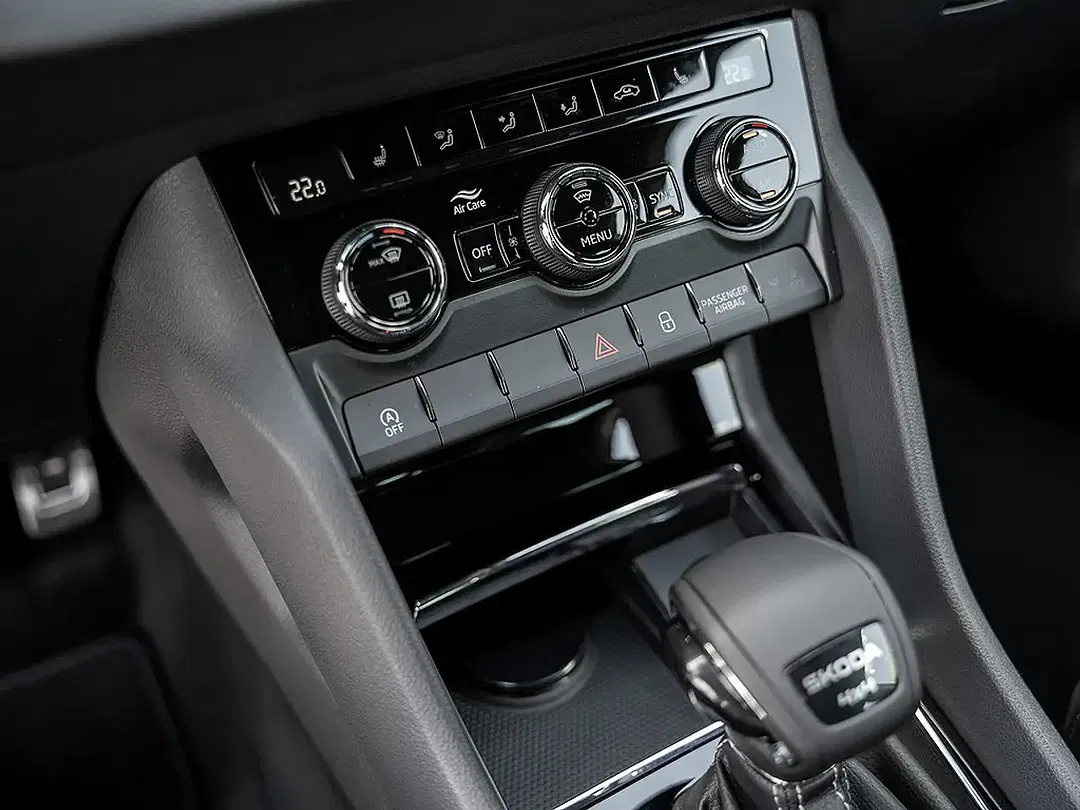 Skoda Karoq - Thumbnail 8