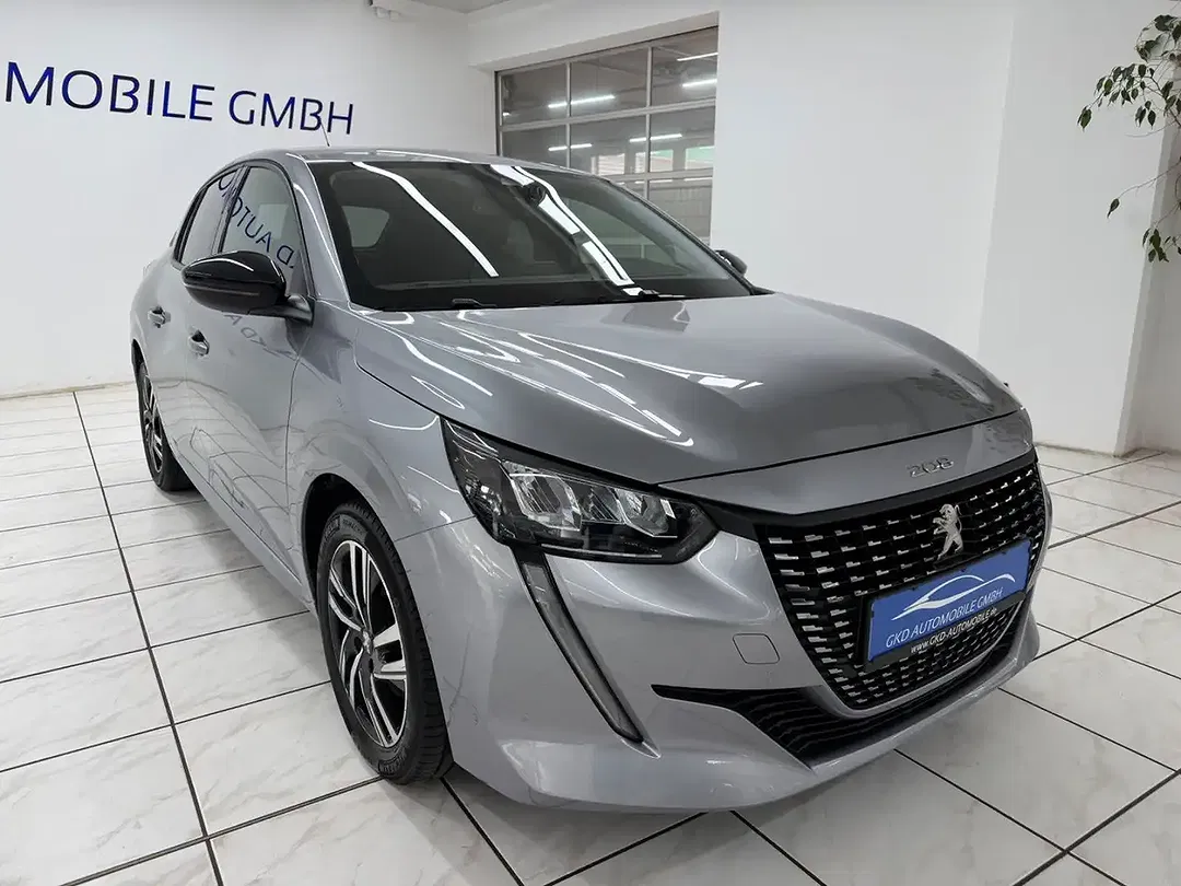 Peugeot 208 - Thumbnail 6