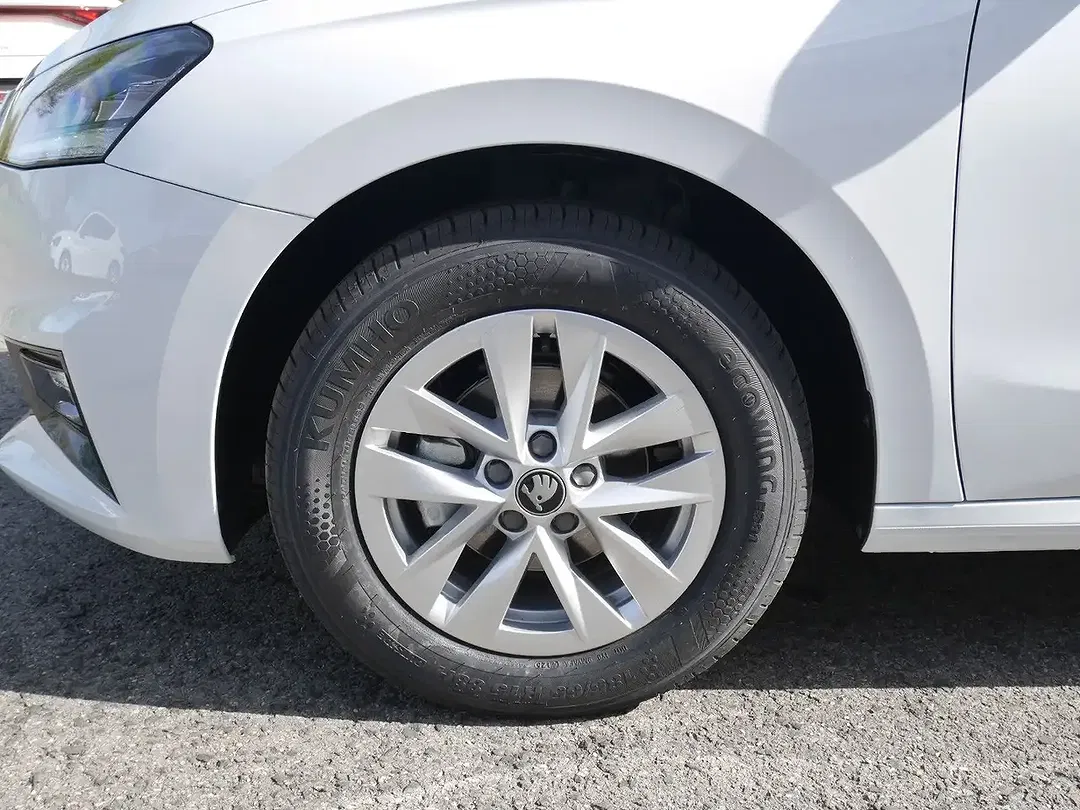 Skoda Fabia - Thumbnail 8