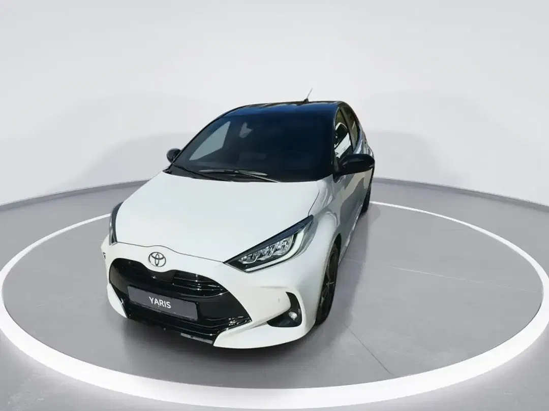 Toyota Yaris - Thumbnail 3