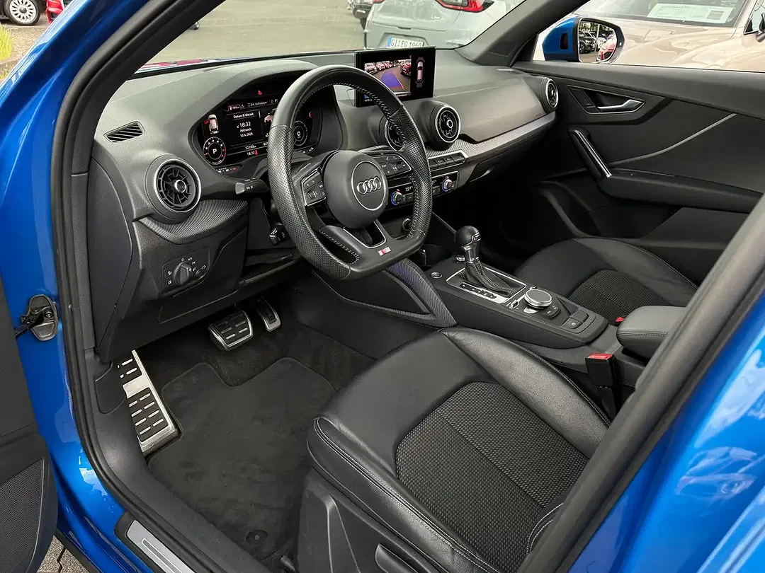 Audi Q2 - Thumbnail 11
