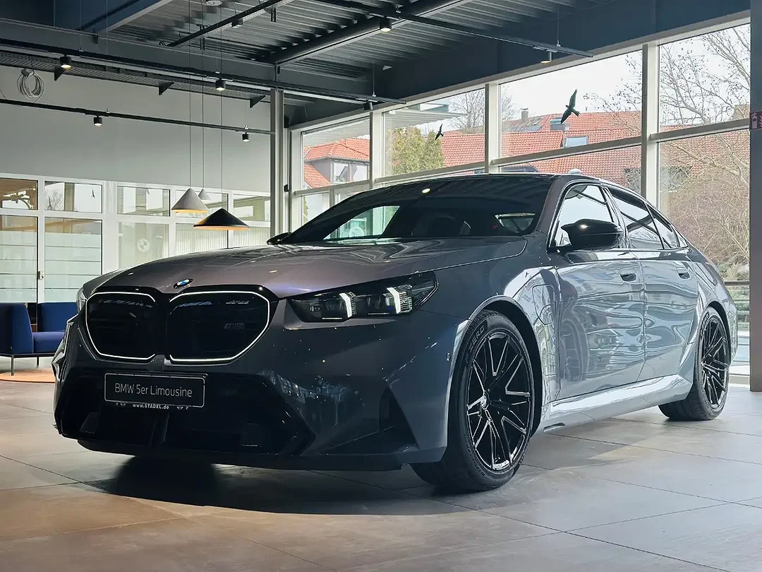BMW M5 - Afbeelding 1