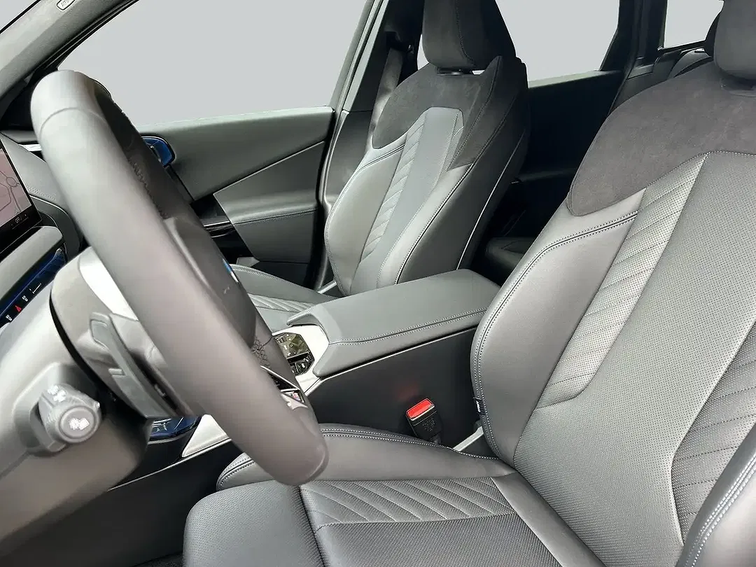 BMW X3 - Thumbnail 4