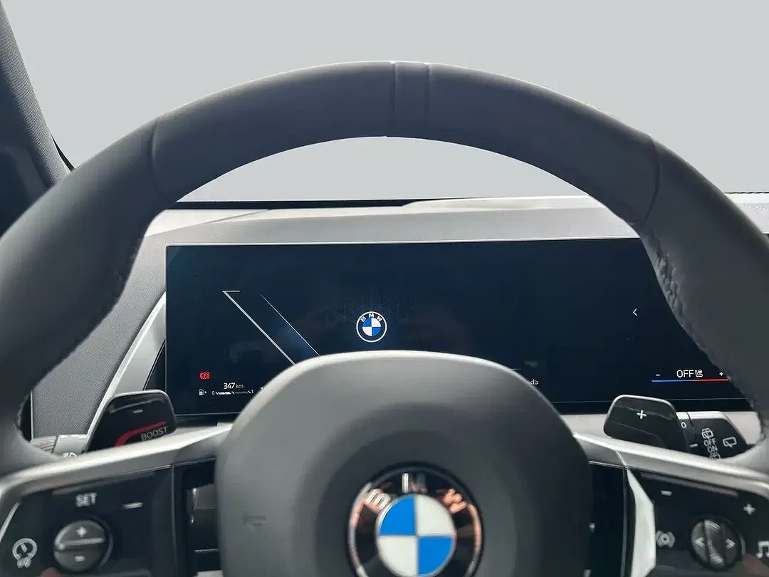 BMW X3 - Thumbnail 6