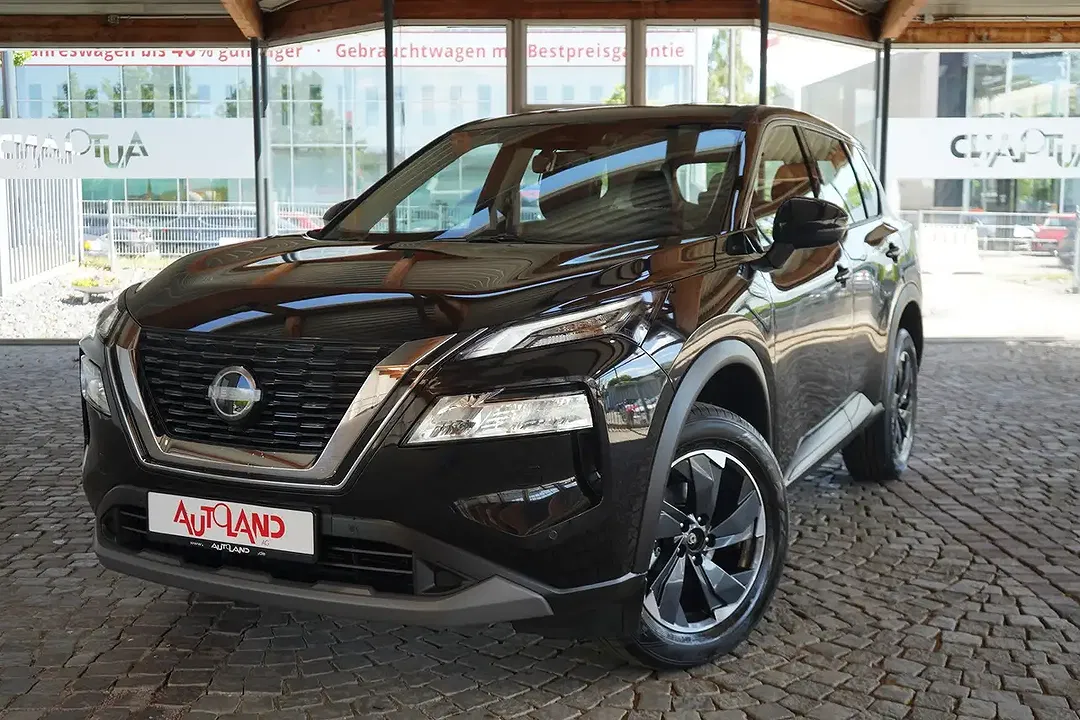Nissan X-Trail - Thumbnail 1