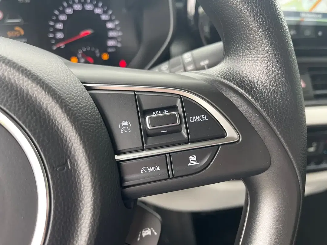 Suzuki Swift - Thumbnail 13