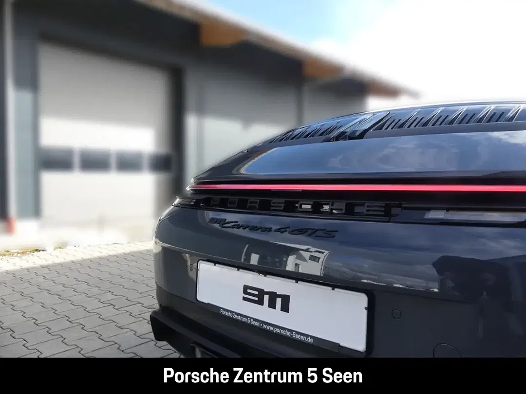 Porsche 992 - Thumbnail 10