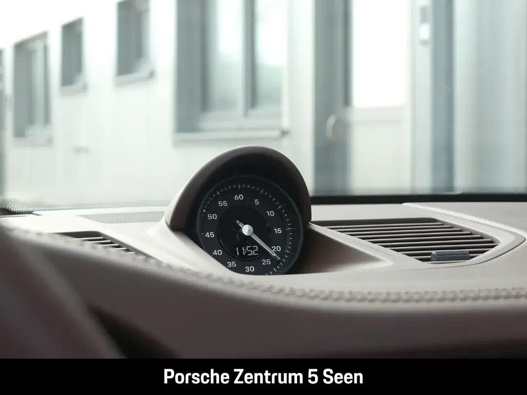 Porsche 992 - Thumbnail 16
