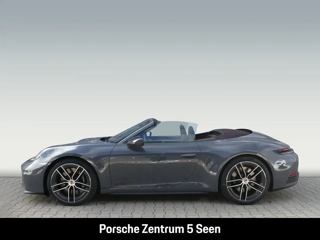 Porsche 992 - Thumbnail 2