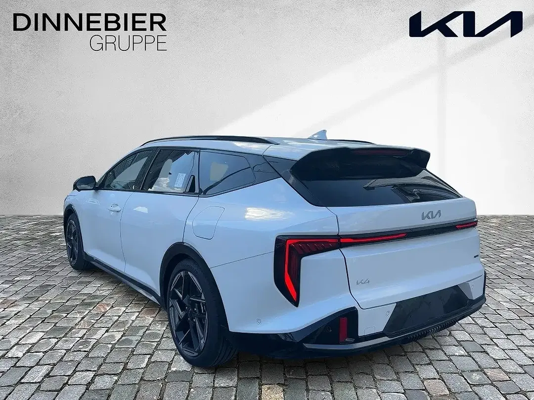 Kia K4 - Thumbnail 2