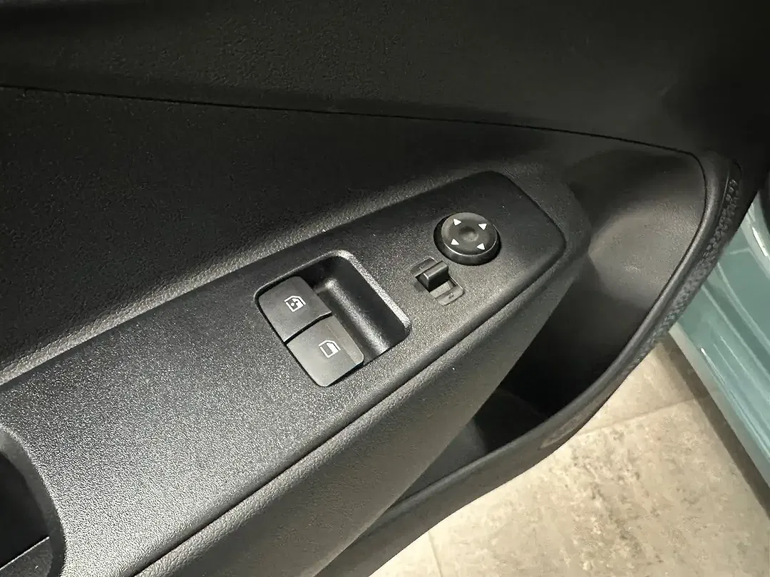 Hyundai i10 - Thumbnail 11
