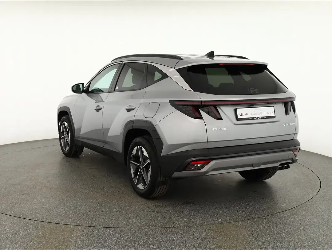Hyundai TUCSON - Thumbnail 2