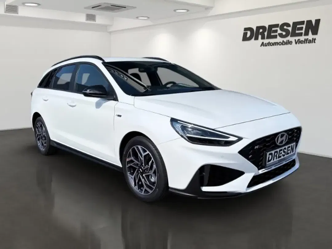 Hyundai i30 - Thumbnail 1