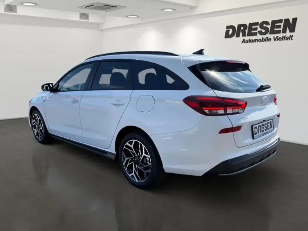 Hyundai i30 - Thumbnail 3