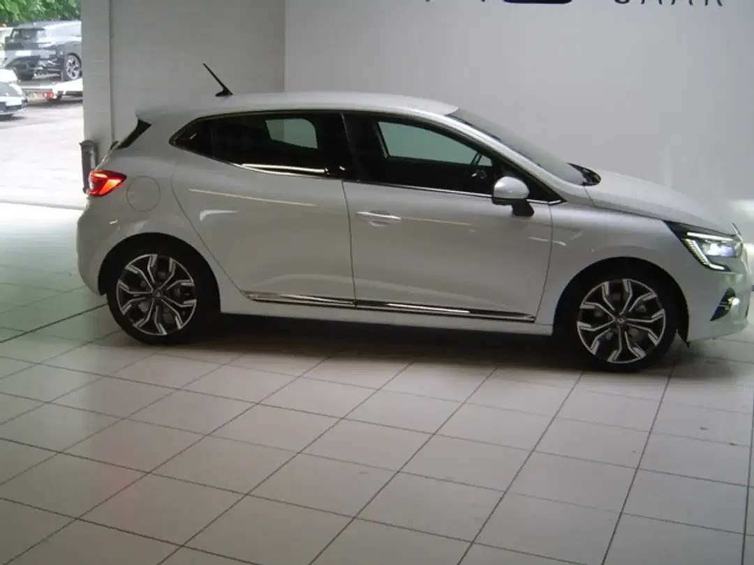 Renault Clio - Thumbnail 6