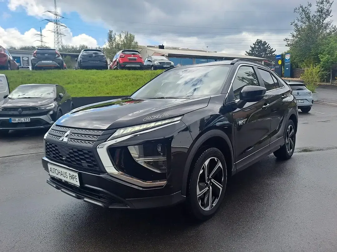 Mitsubishi Eclipse Cross - Thumbnail 1