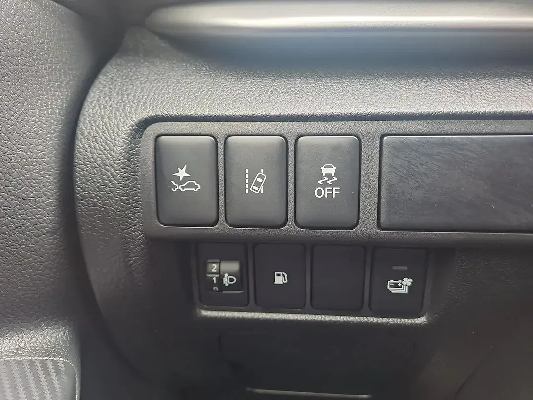Mitsubishi Eclipse Cross - Thumbnail 16