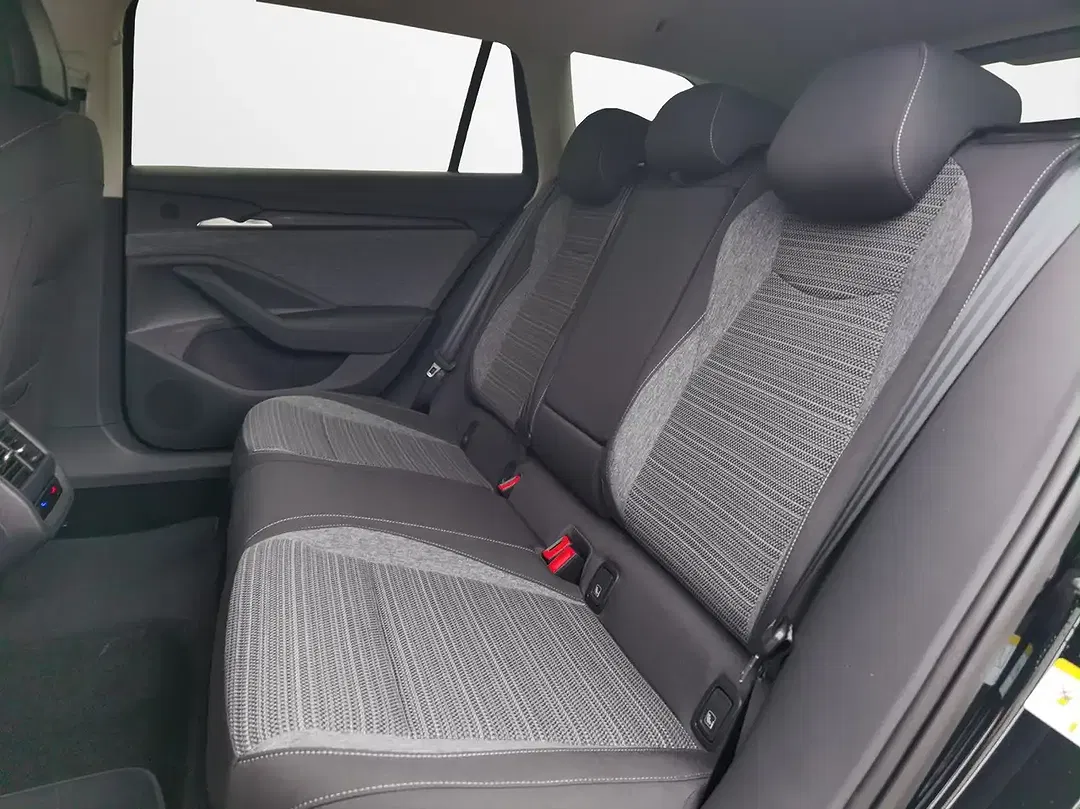 Skoda Superb - Thumbnail 11