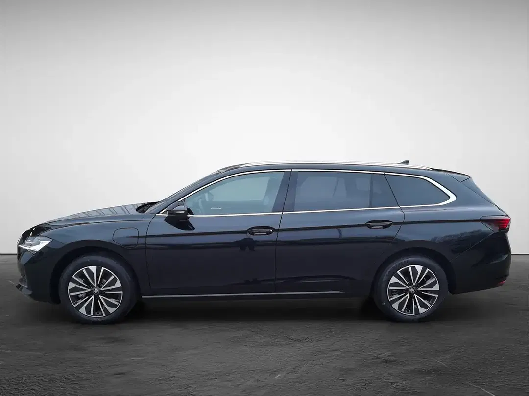 Skoda Superb - Thumbnail 3