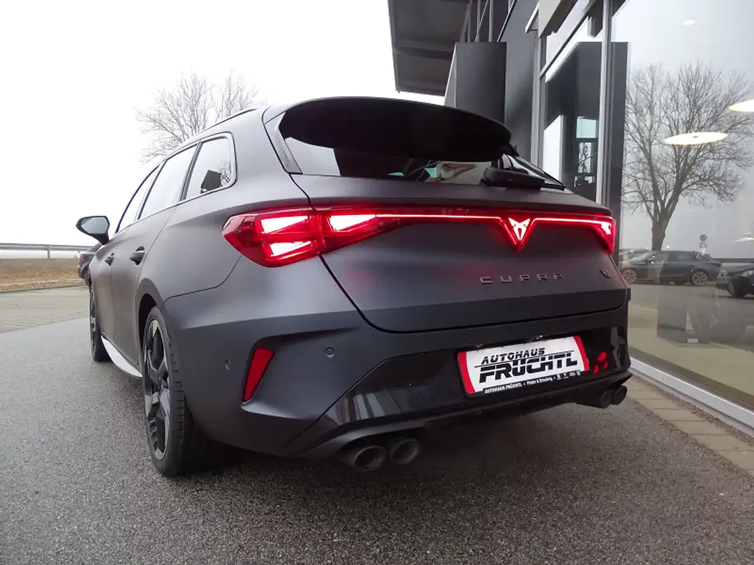 CUPRA Leon - Thumbnail 5