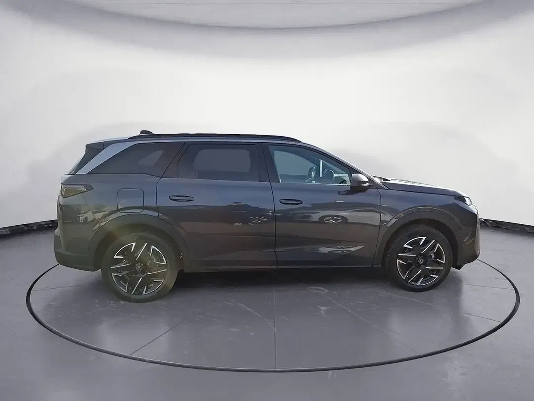 Peugeot 5008 - Thumbnail 4