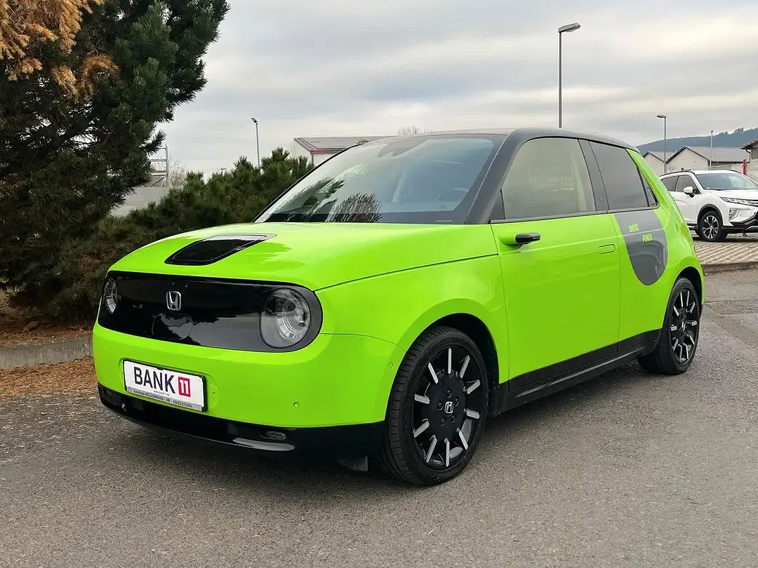 Honda e - Thumbnail 2