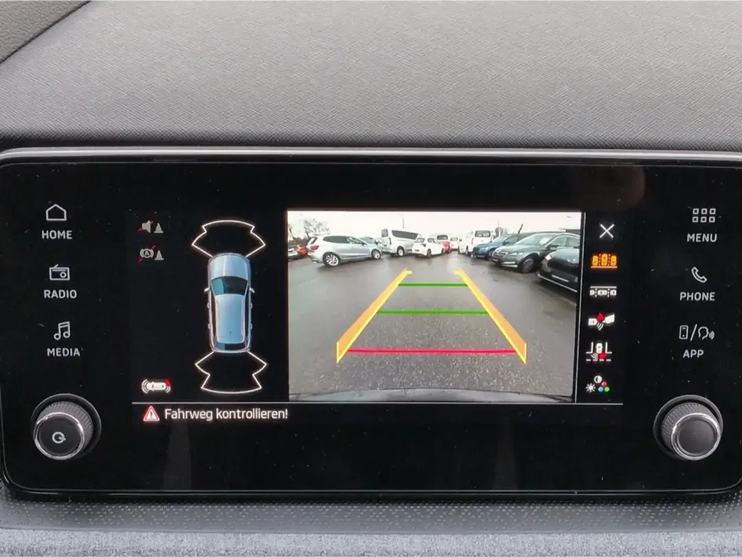 Skoda Kamiq - Thumbnail 11