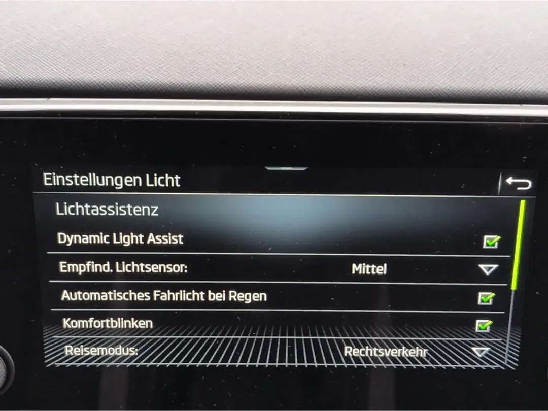 Skoda Kamiq - Thumbnail 14