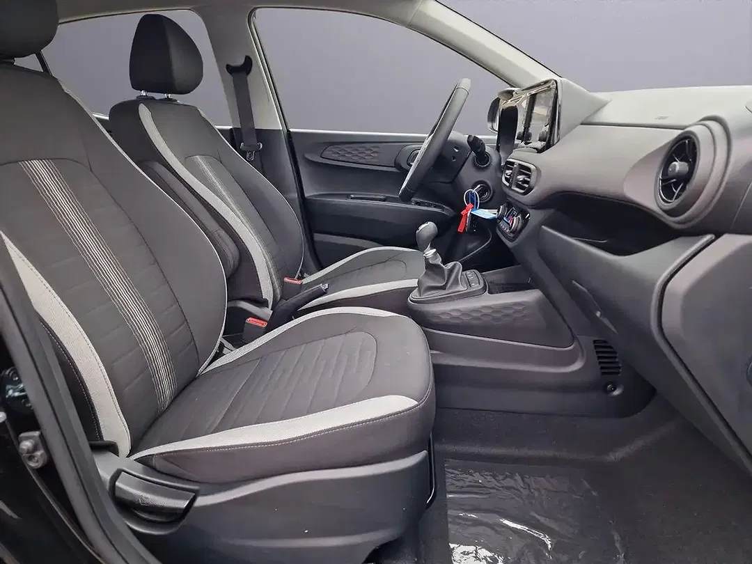 Hyundai i10 - Thumbnail 13
