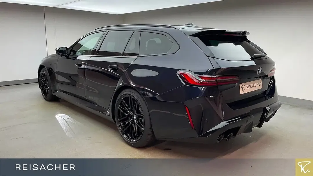 BMW M5 - Thumbnail 2