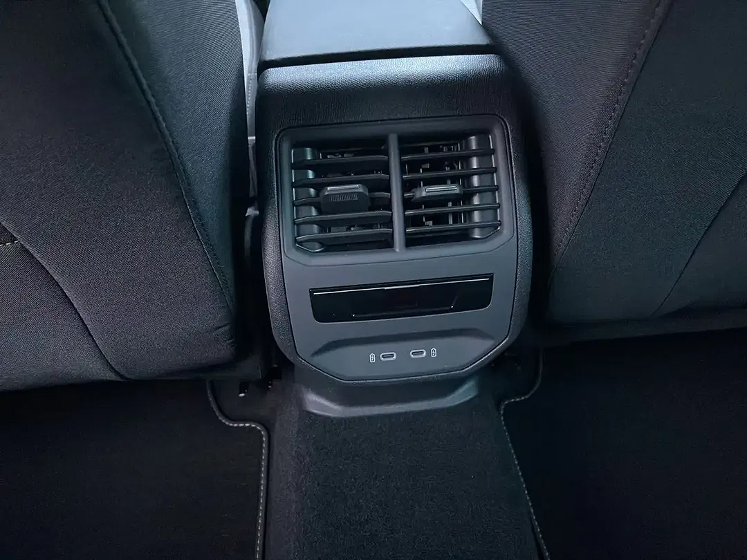 SEAT Leon - Thumbnail 11