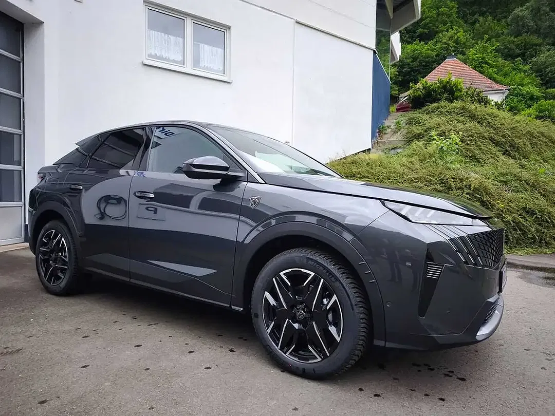 Peugeot 3008 - Thumbnail 1