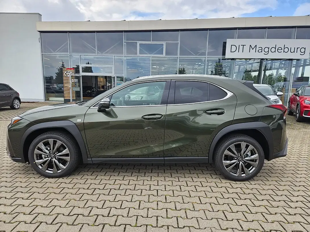 Lexus UX 300h - Thumbnail 6