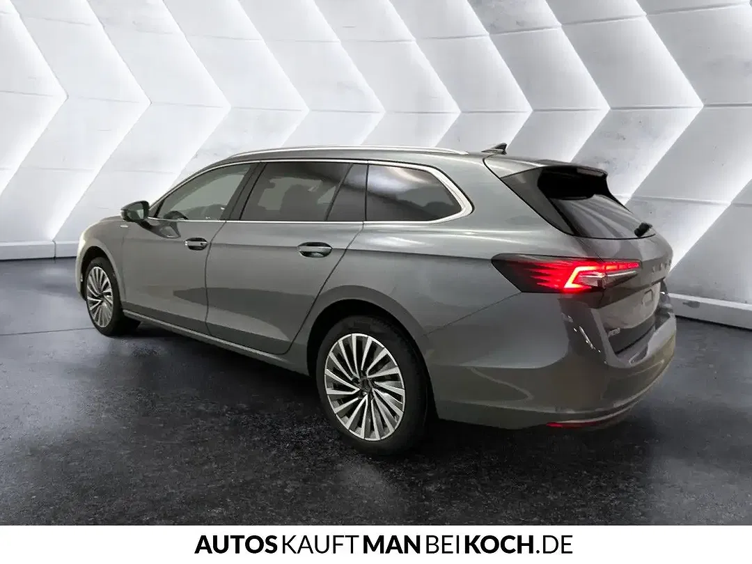 Skoda Superb - Thumbnail 2